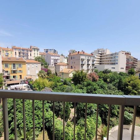 Sunny Mercury - Room In Apartment Cannes Bagian luar foto